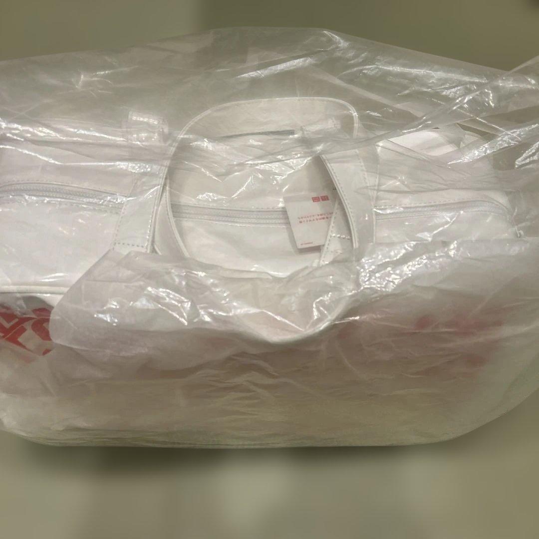 UNIQLO ホワイト エナメルボストンバッグ 未使用　完売品