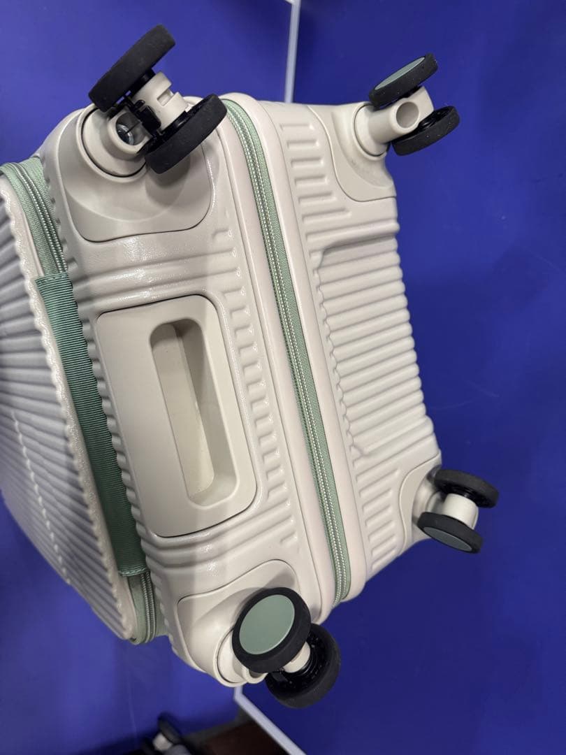 innovator スーツケース 38l サンドベージュ