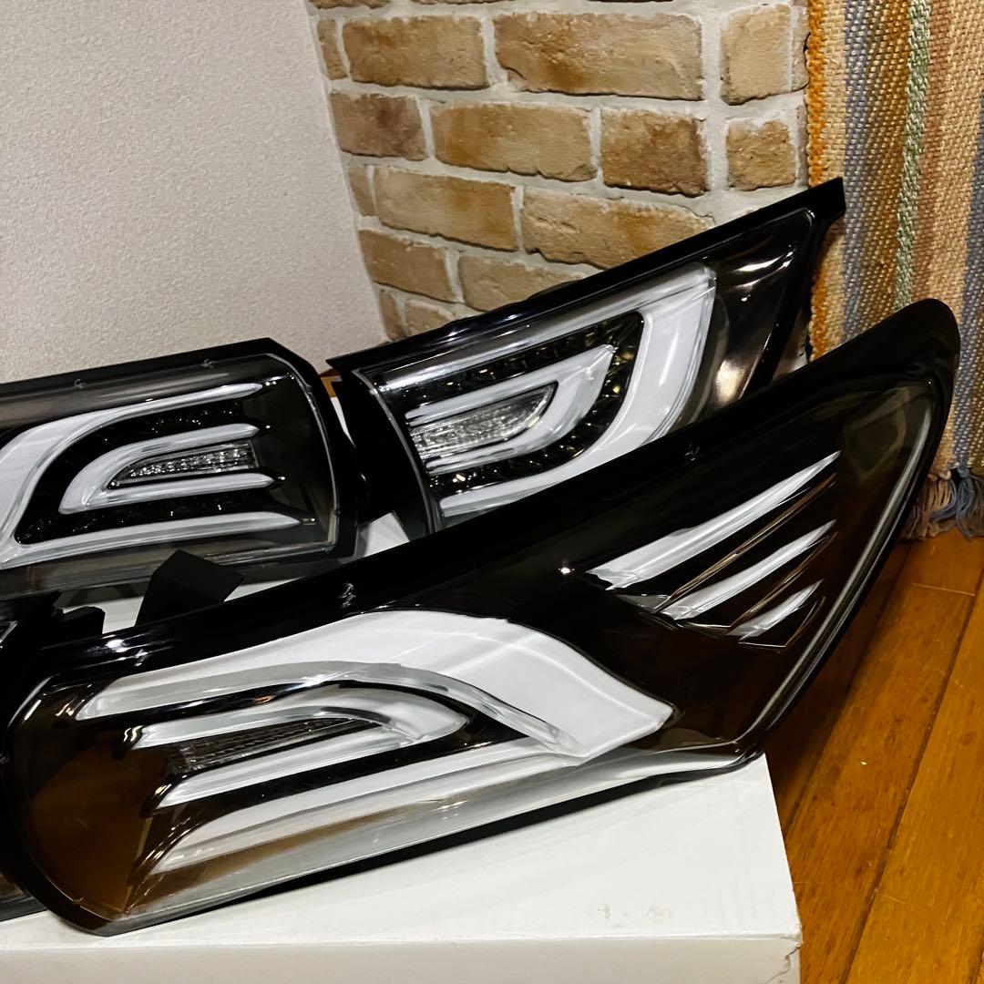 ジャンクにて‼️60ハリアー　DazzFellows LEDテールランプAssy