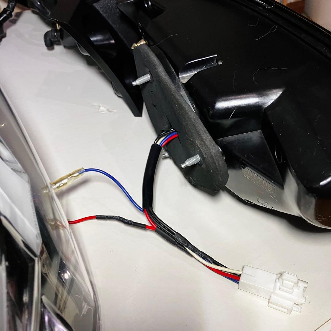 ジャンクにて‼️60ハリアー　DazzFellows LEDテールランプAssy