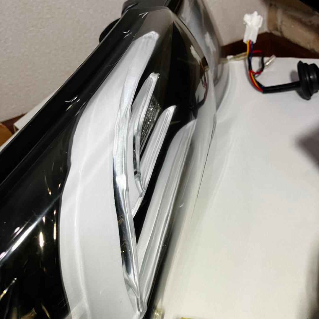 ジャンクにて‼️60ハリアー　DazzFellows LEDテールランプAssy