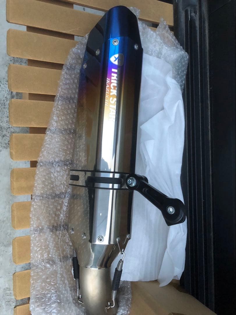カワサキzx4rr トリックスタースリップオンマフラー