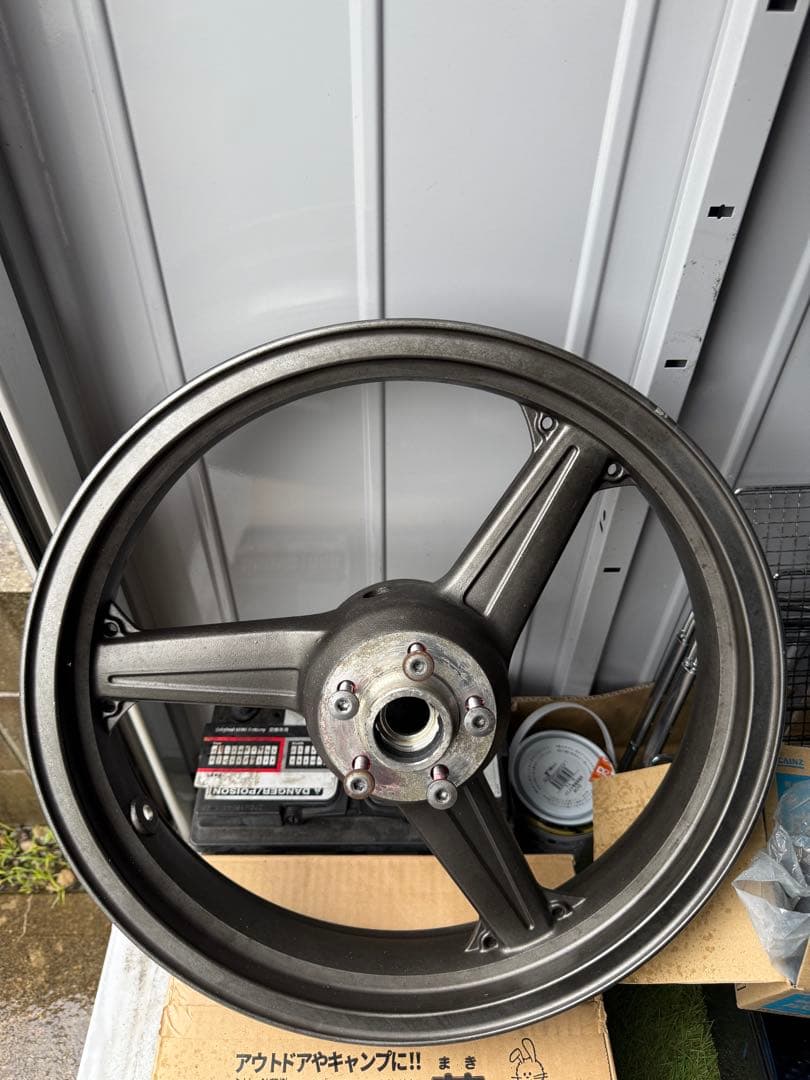 ゼファーχ 02年式　フロントホイール