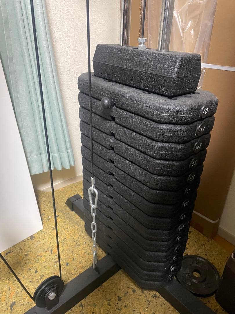 W ウェイトトレーニングマシン