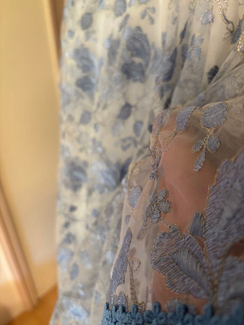 【試着のみ】mezzo piano メゾピアノ　ドレス　ワンピース　刺繍