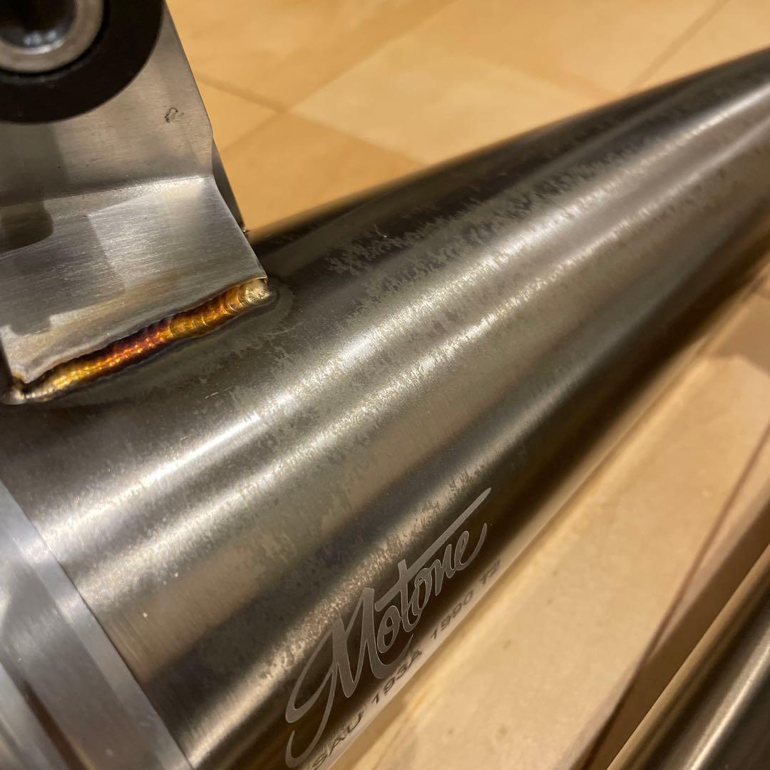 Motone ステンレス マフラー 2個セット トライアンフ スラクストンRS用