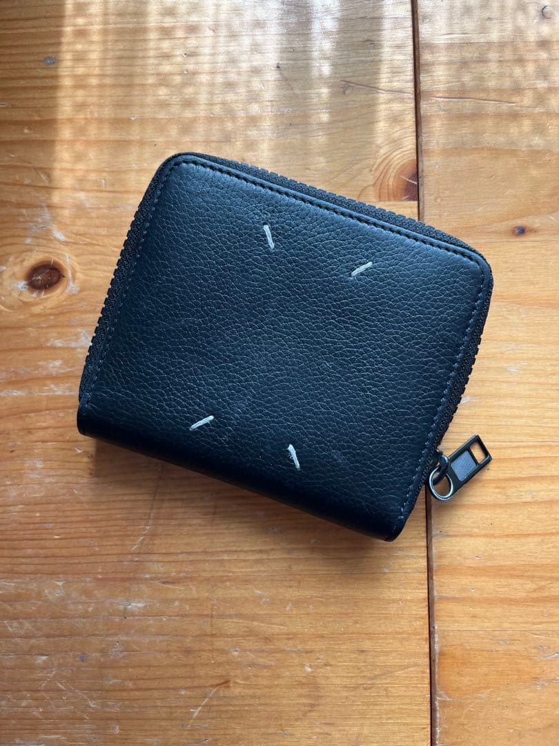 マルジェラ　ブラックレザー ミニ財布 ジッパー付き