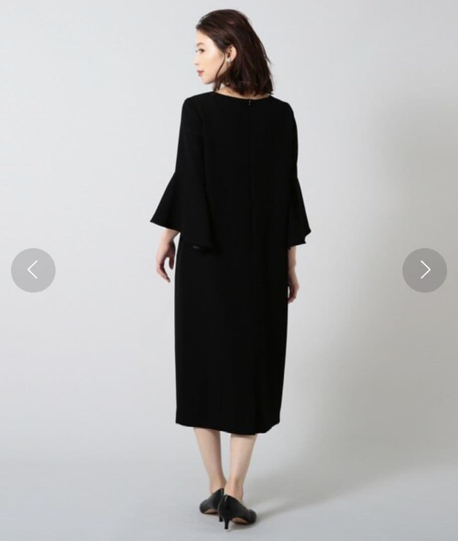 新品　大きいサイズ　アンタイトル　ミリオーネフリル袖ワンピース