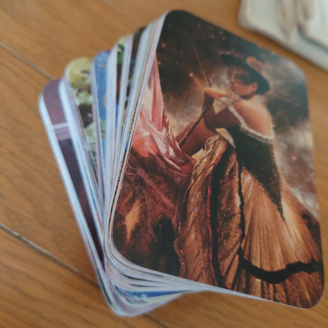 新品　オラクルカード!アーキータイプ