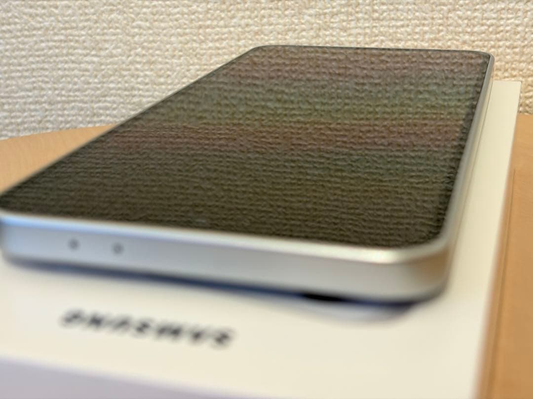 Samsung Galaxy A36 (ケース付き)