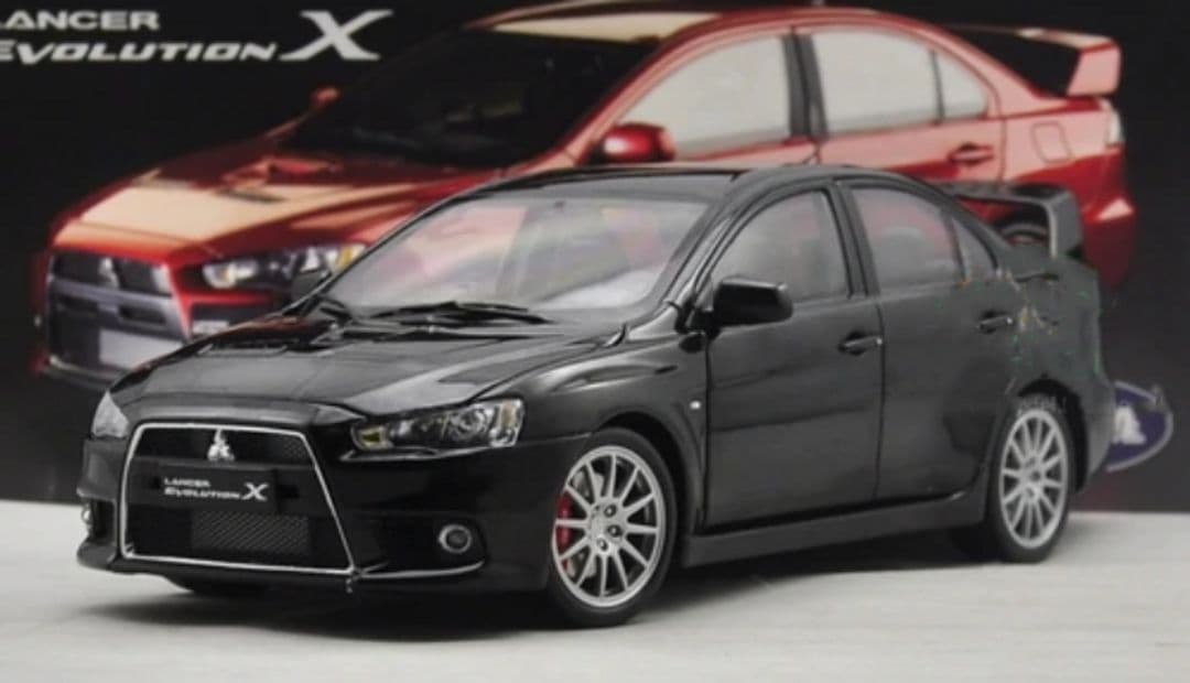 CSM ランサー エボXブラック1/18右ハンドルダイキャスト
