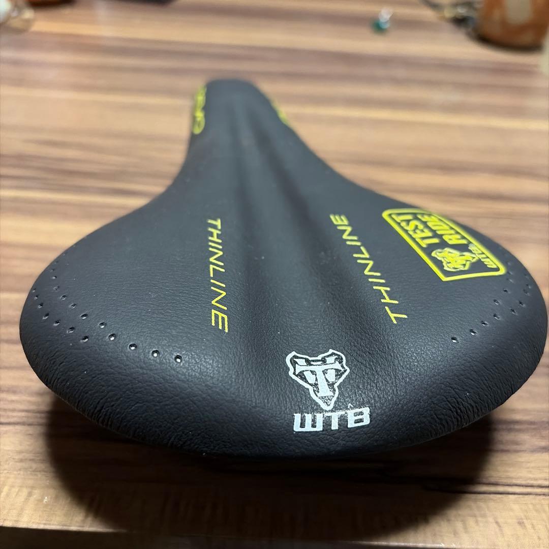 WTB DEVO サドル THINLINE 黒/黄色