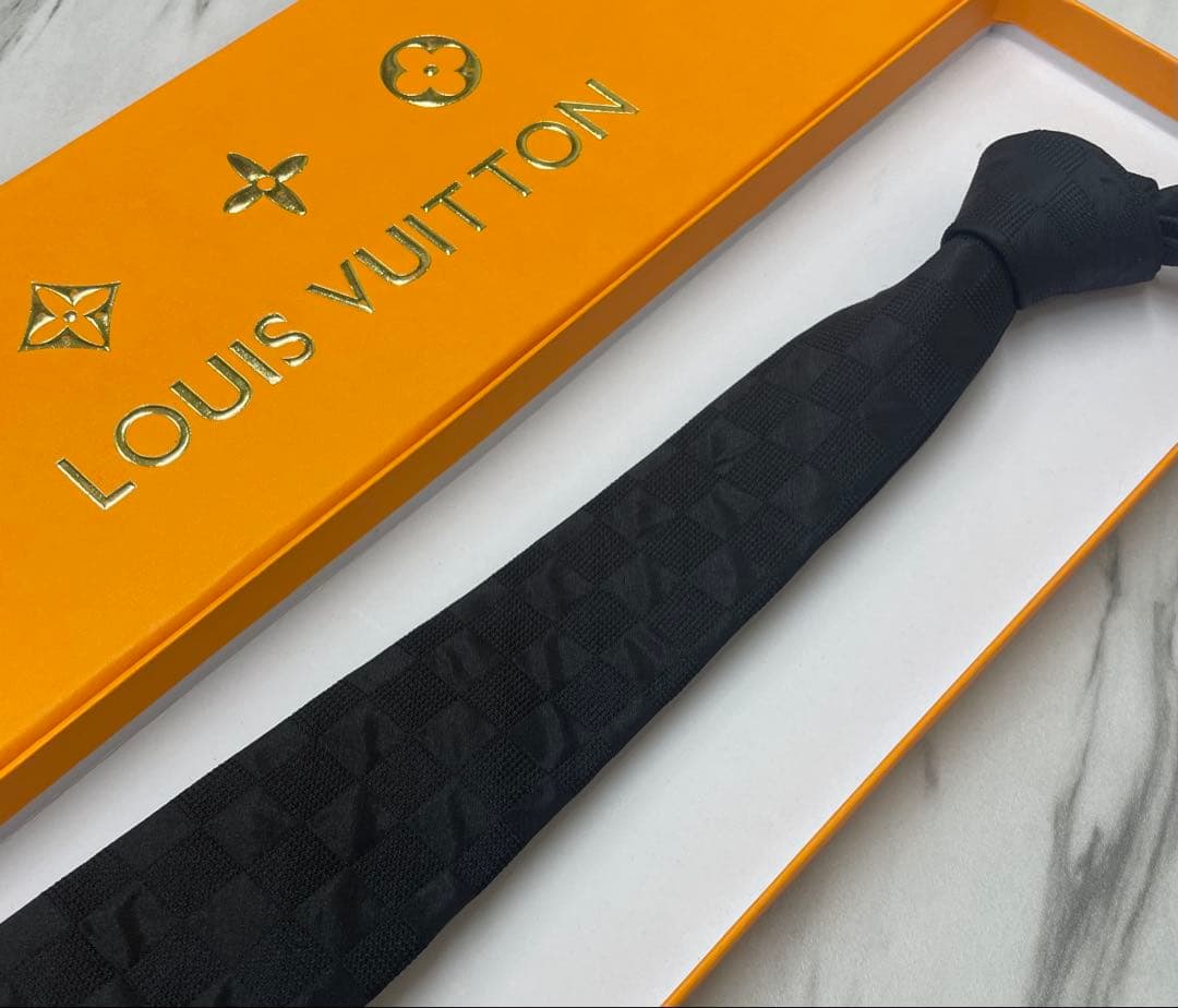 美品 ルイヴィトン ハイブランド ネクタイ ダミエ ブラック 希少