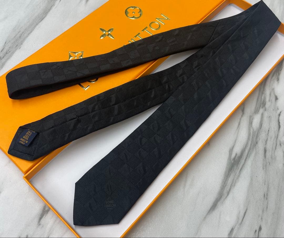 美品 ルイヴィトン ハイブランド ネクタイ ダミエ ブラック 希少