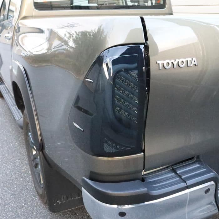 ハイラックス GUN125 前期後期 テールランプ シーケンシャル ウインカー