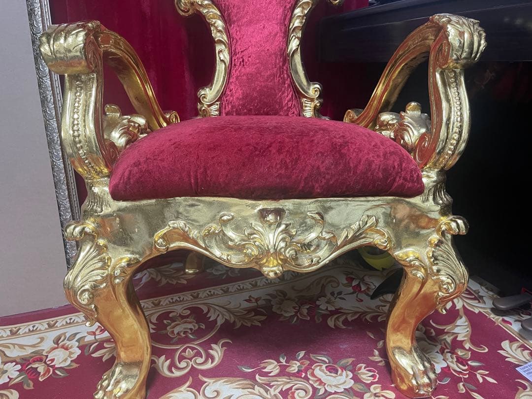 【ぷうちゃん14 ページ】撮影道具　王座　プリンス　王様椅子　豪華家具イス