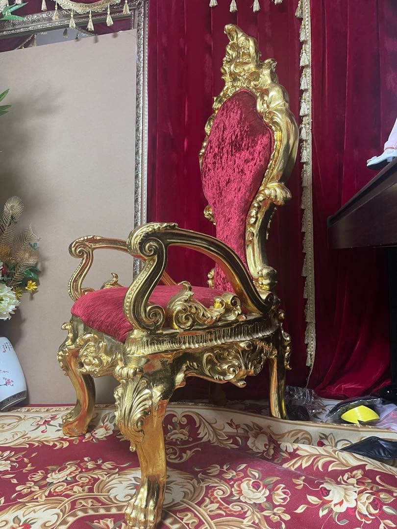 【ぷうちゃん14 ページ】撮影道具　王座　プリンス　王様椅子　豪華家具イス