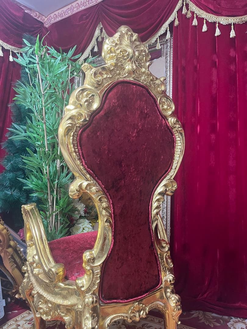 【ぷうちゃん14 ページ】撮影道具　王座　プリンス　王様椅子　豪華家具イス