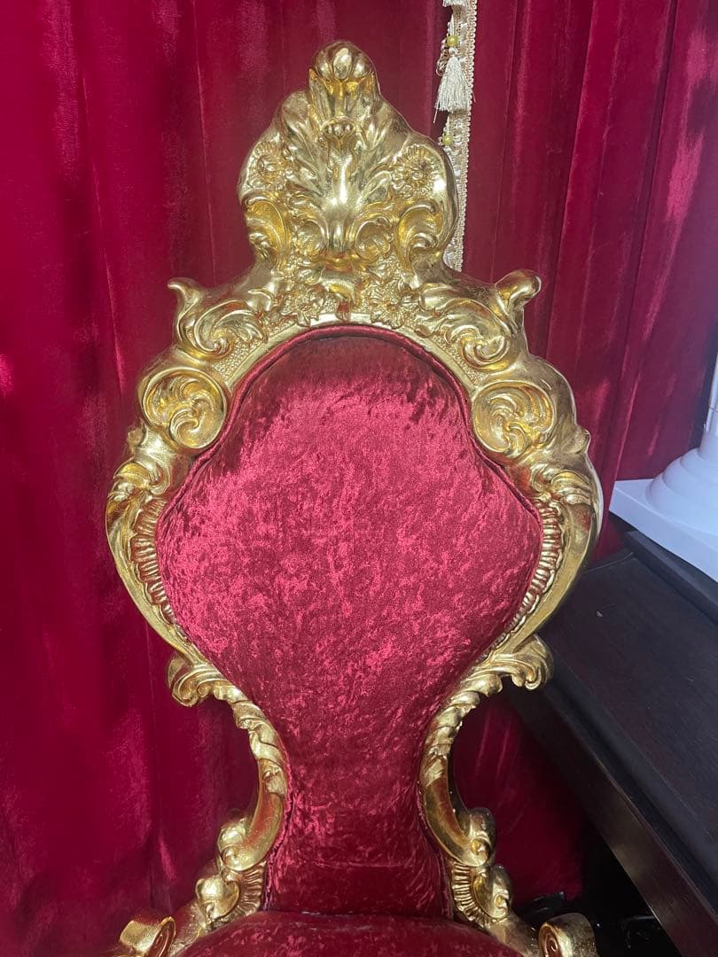 【ぷうちゃん14 ページ】撮影道具　王座　プリンス　王様椅子　豪華家具イス