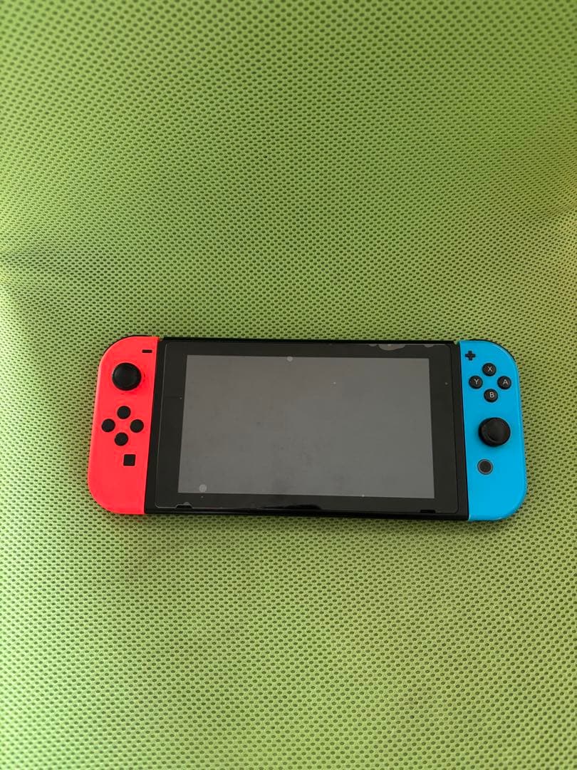 Nintendo Switch 本体 ジョイコン赤と青(付属品等も)