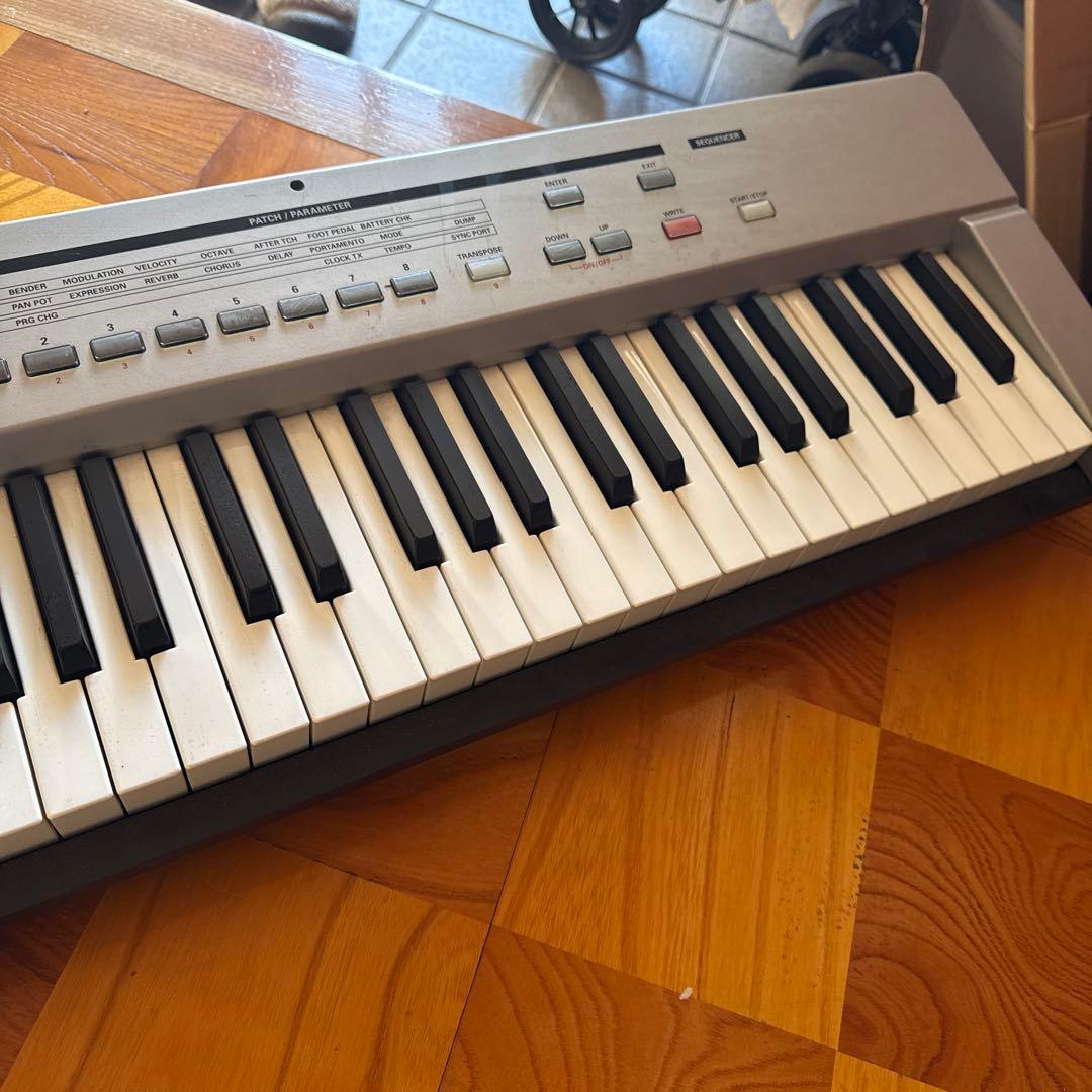 Roland A-37 MIDIキーボードコントローラー