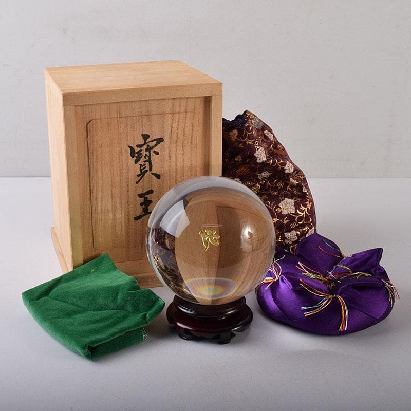 石英水晶体　阿字観本尊　寶玉　水晶玉　唐木台・仕覆付　共箱　C　8105