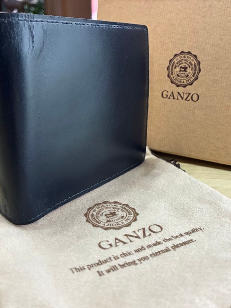 GANZO シンブライドルレザー　ネイビー 二つ折り財布