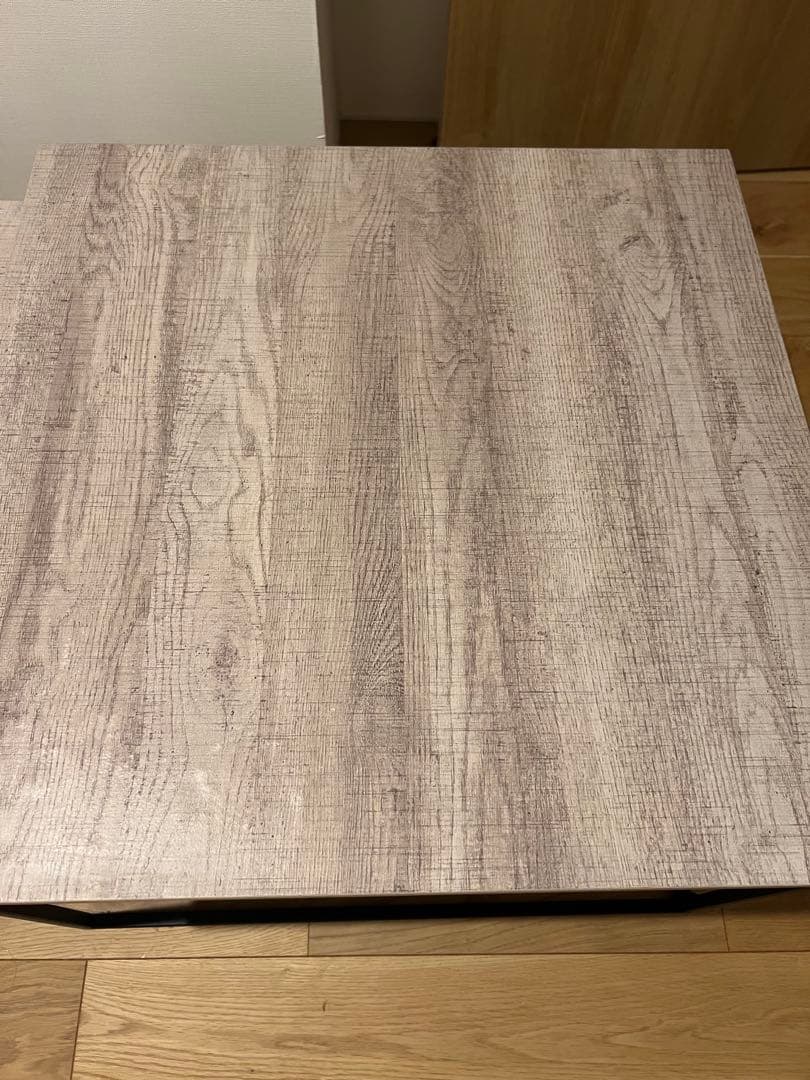 Lowya ライトウッド調センターテーブル