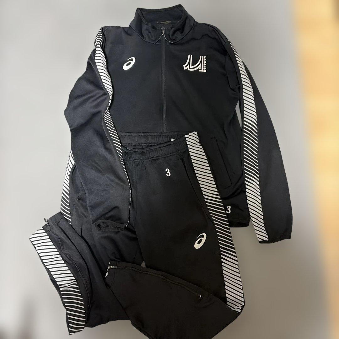 広島皆実サッカー部　移動着ジャージ