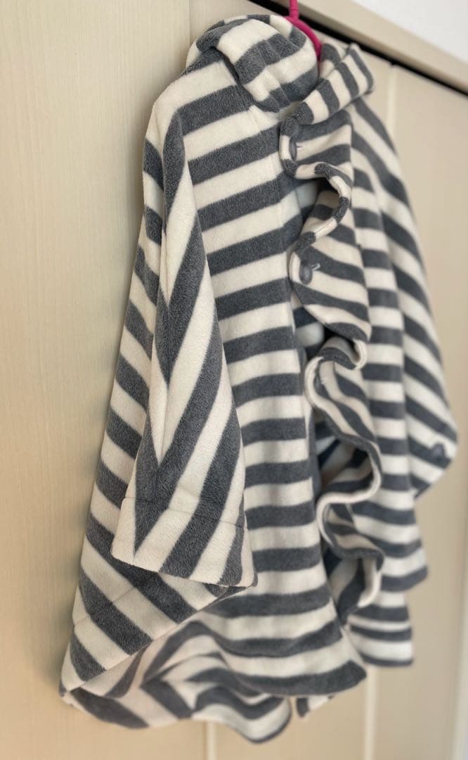 専用です。gomme／パーカーポンチョ