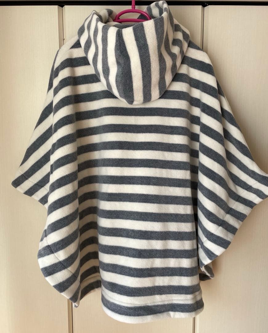 専用です。gomme／パーカーポンチョ