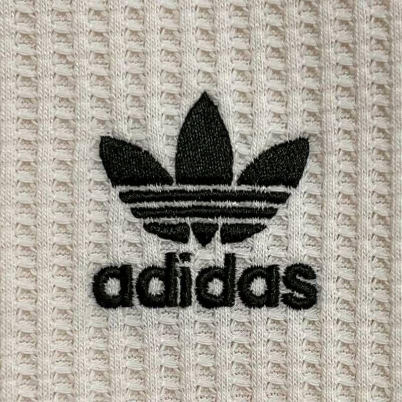 2370 adidas ワッフル クラシック トラックトップ ワンダーホワイト