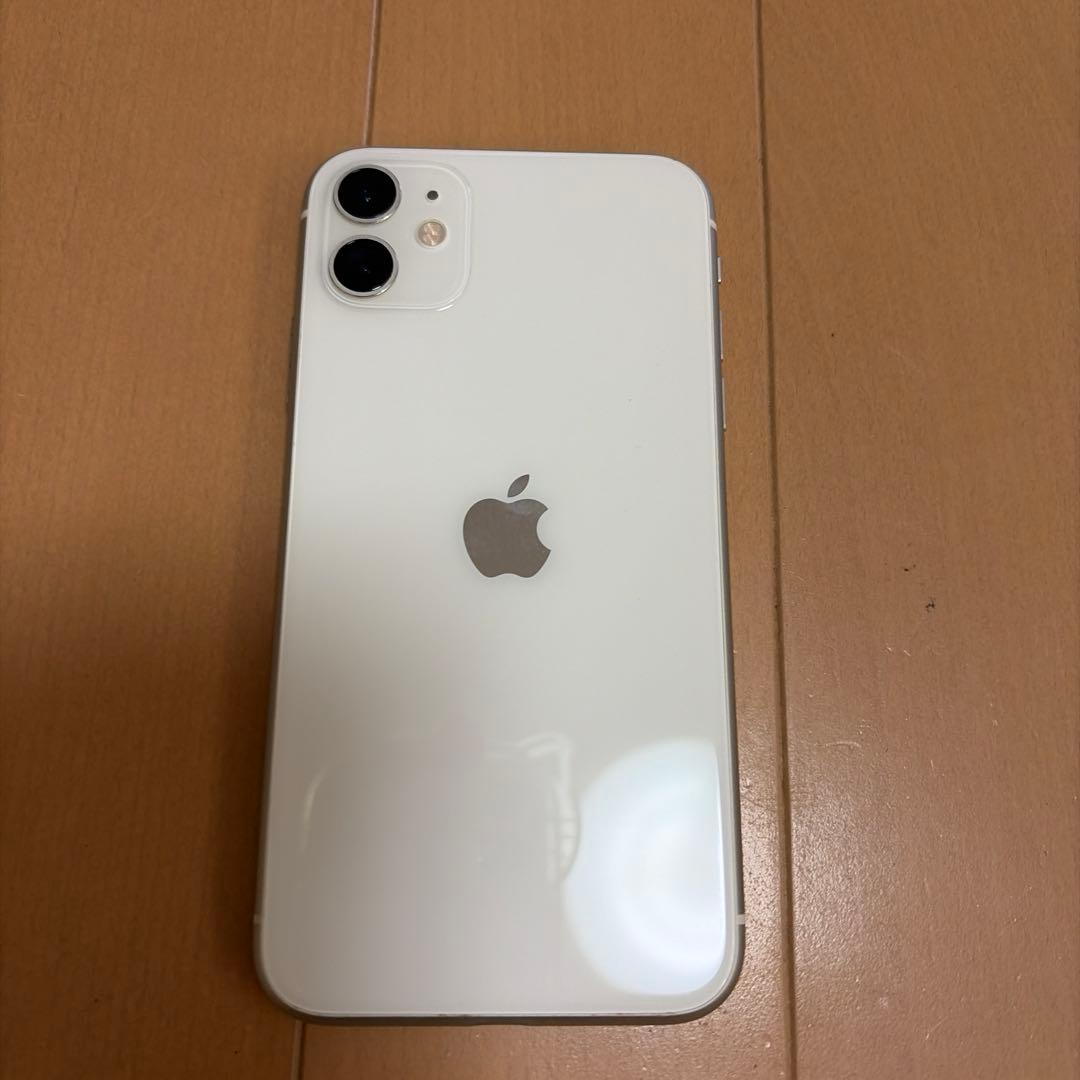 Apple iPhone 11 ホワイト 本体　64GB