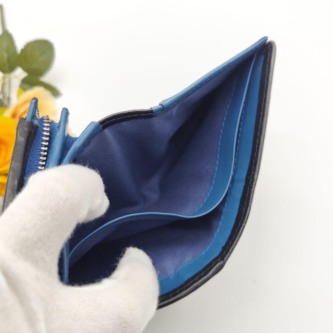 Vivienne Westwood 二つ折り財布 オーブ 型押し 黒 ブルー