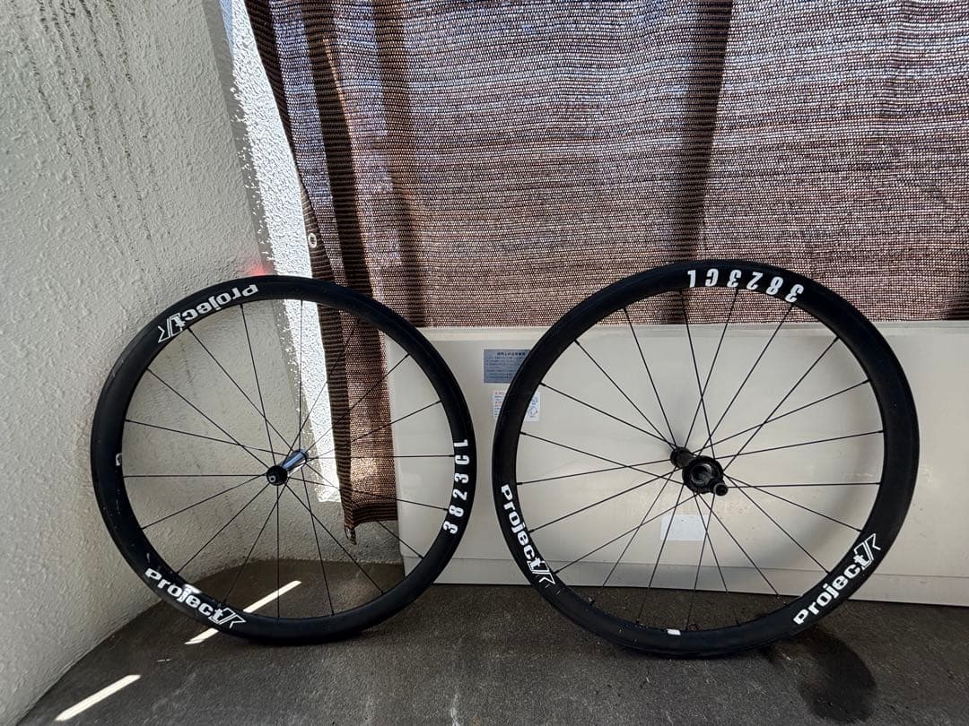 ロードバイク　projectk 軽量カーボンホイール