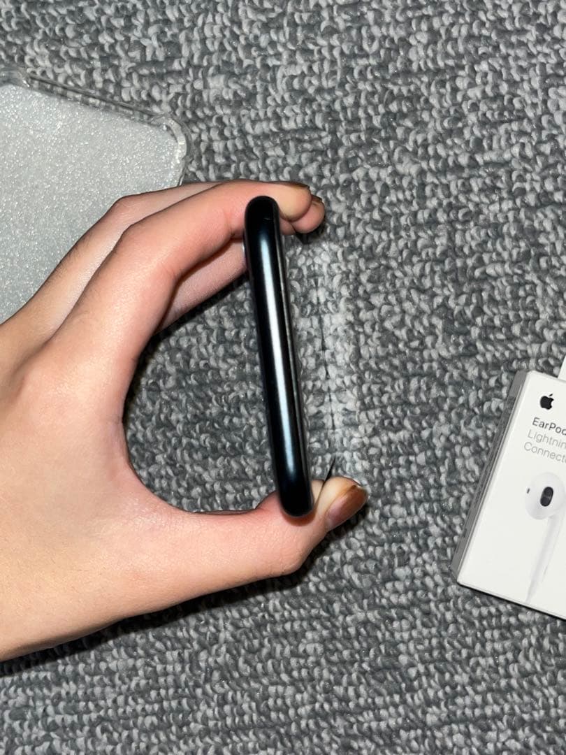 携帯電話本体 Iphone se3 256GB 96%