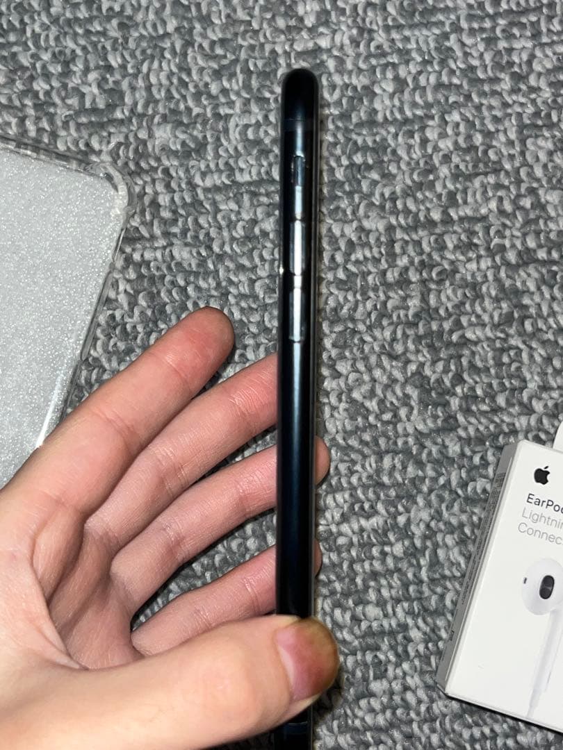 携帯電話本体 Iphone se3 256GB 96%