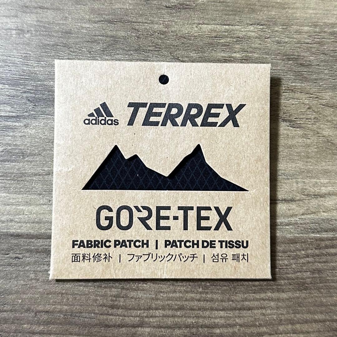 【美品】　アディダス　ゴアテックス　ビブパンツ　スキー　スノーボードウェア　L