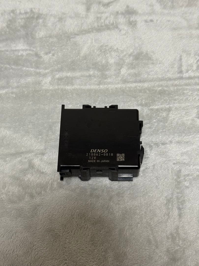 【送料込み】50系プリウス　ドライブサポートイルミネーション