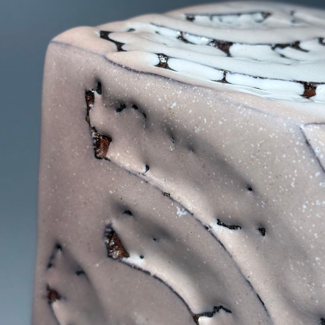 萩焼　陶芸作家　大谷雅彦　白萩　四方花入　共箱　栞　未使用品保管　三輪栄造　師事