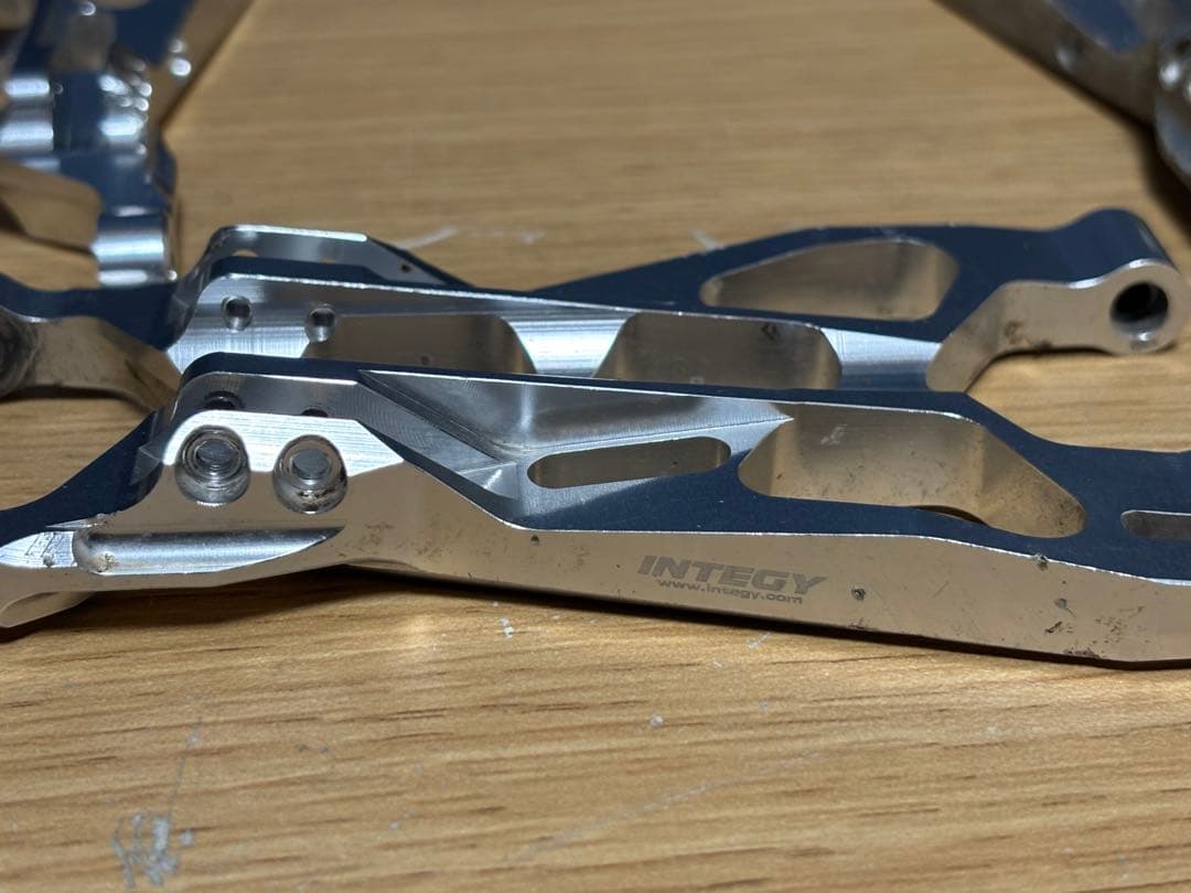 Ｋ*様 hpiサベージIntegy アルミ ロワーアーム1台分