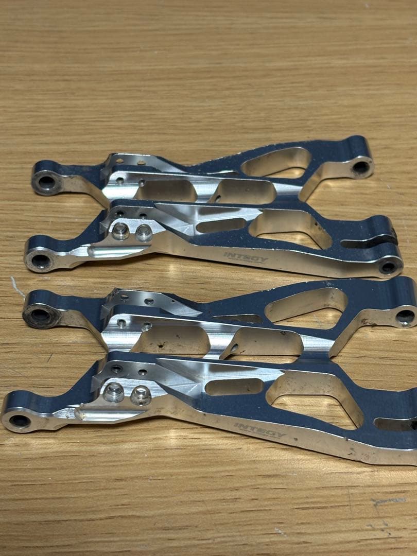 Ｋ*様 hpiサベージIntegy アルミ ロワーアーム1台分
