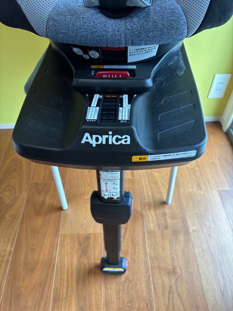 【美品】Aprica クルリラAC ISOFIX /シートベルト対応