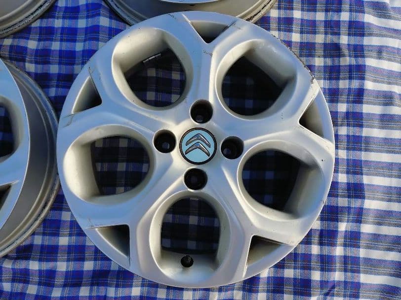 ①シトロエンC3 純正16インチホイール 2本/4本同時購入必須 ※説明必読