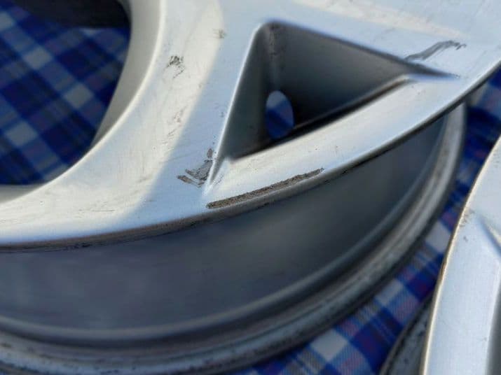 ①シトロエンC3 純正16インチホイール 2本/4本同時購入必須 ※説明必読