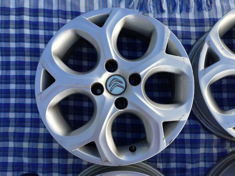 ①シトロエンC3 純正16インチホイール 2本/4本同時購入必須 ※説明必読