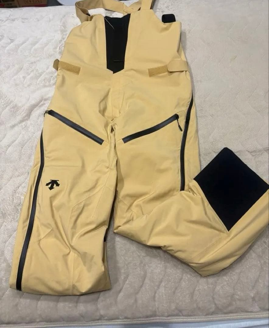 DESCENTE スキーウェア上下セット 23/24モデル Lサイズ