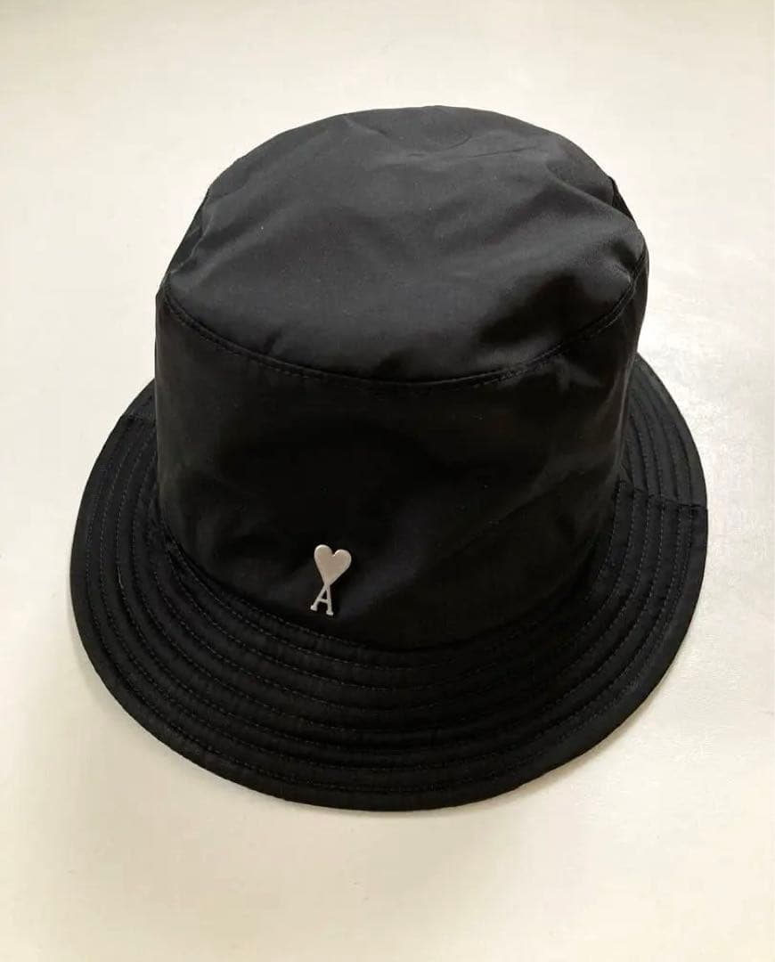 AMI PARIS スタッズ バケットハット アミパリス　黒