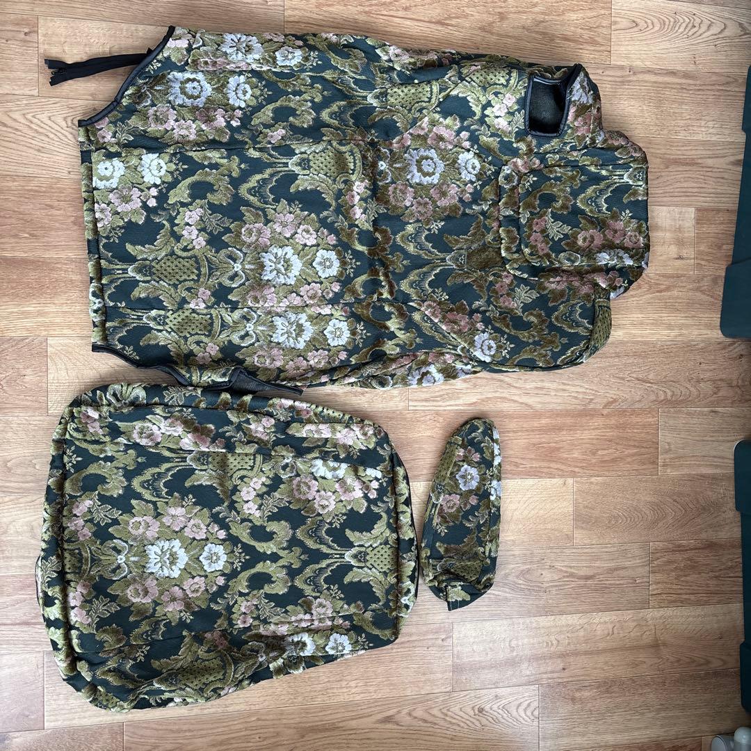 現行ファイブスターギガ 花かごシートカバー　ダッシュマット他