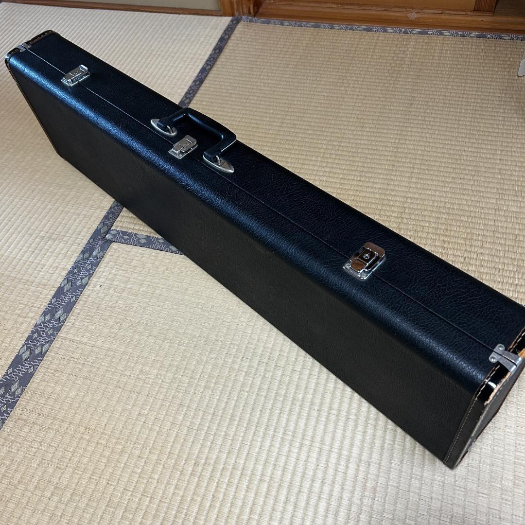 てん！当時物　三味線　太棹　無垢素材　本体　破れあり　ハードケース付き